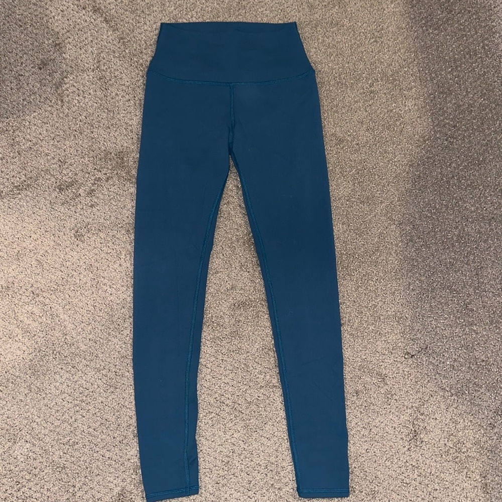 Alo Leggings